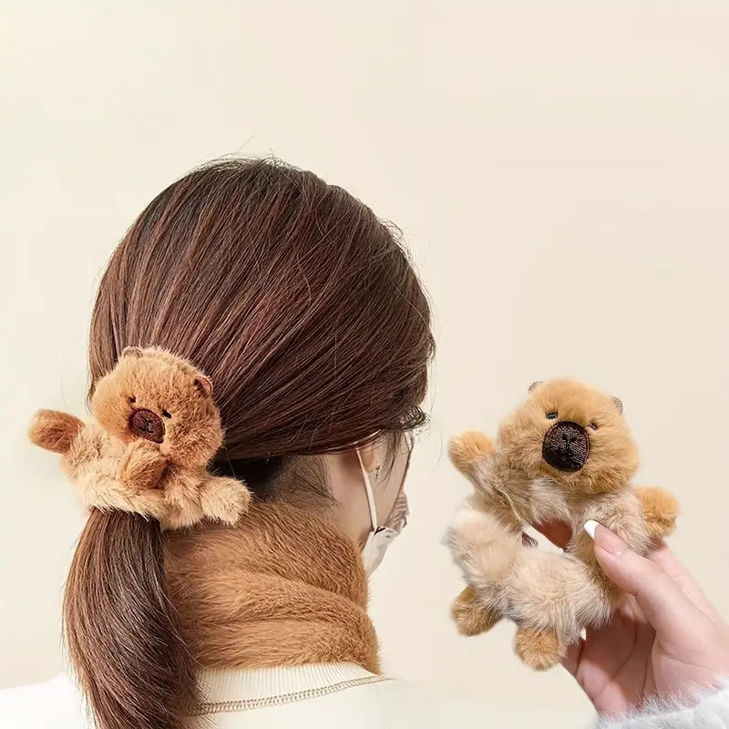 Linda cinta para el pelo de carpincho de peluche