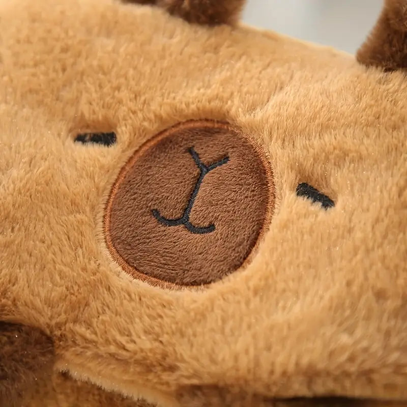 Lindo bolso bandolera de peluche de carpincho