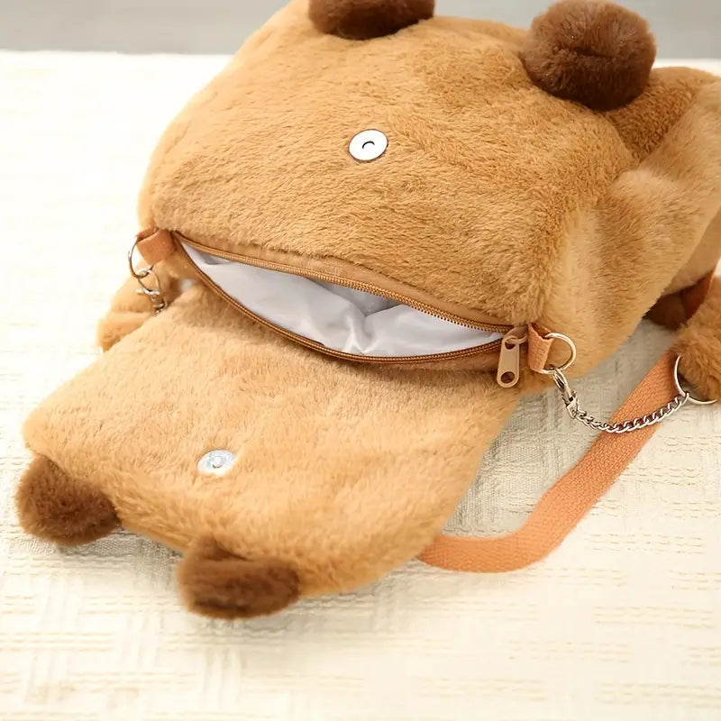 Lindo bolso bandolera de peluche de carpincho