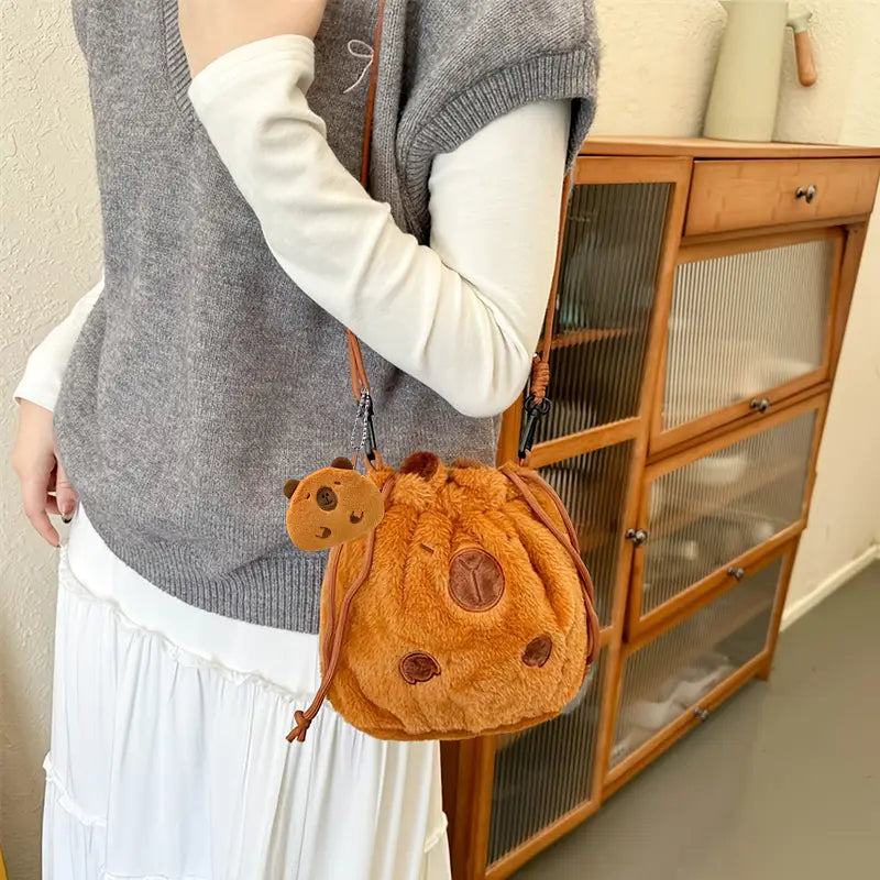 Lindos bolsos cruzados de carpincho de peluche