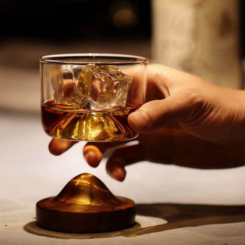 Encantador juego de vasos de whisky de montaña