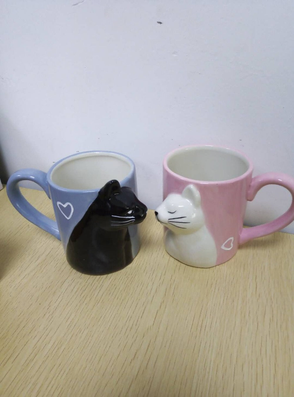 2 Pieces Luxury Kissing Cats Mugs
