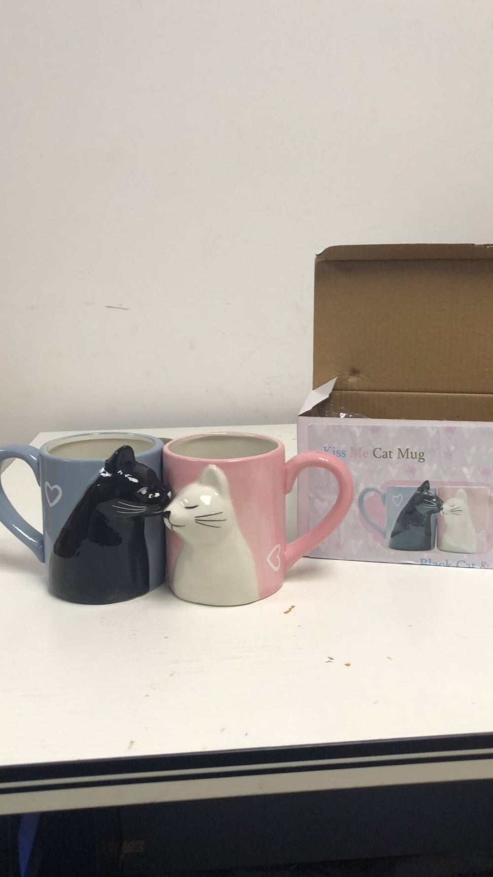 2 Pieces Luxury Kissing Cats Mugs